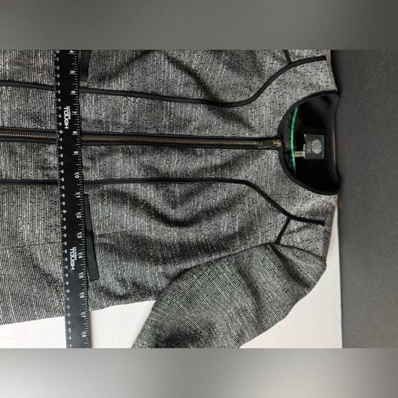 Vince Camuto Blazer - Picture 7 of 7